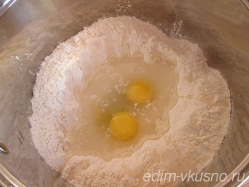 Галушки - добавить яйца
